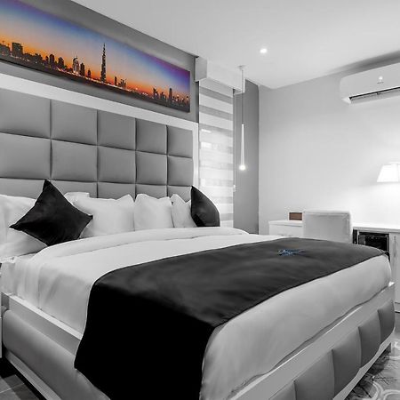 Villa Monument Hotel Aliayabiagba Екстер'єр фото