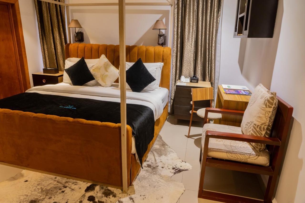 Villa Monument Hotel Aliayabiagba Екстер'єр фото