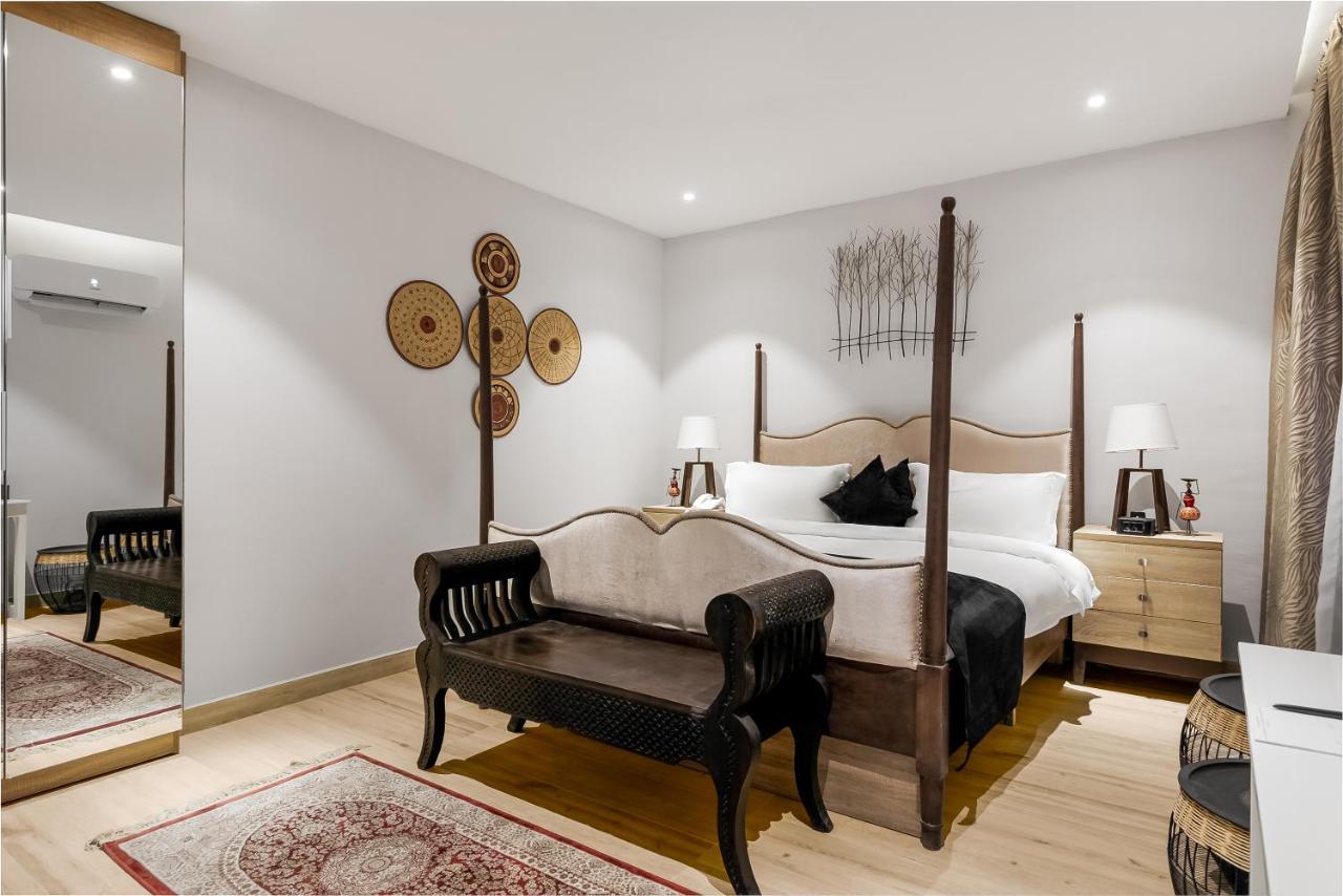 Villa Monument Hotel Aliayabiagba Екстер'єр фото