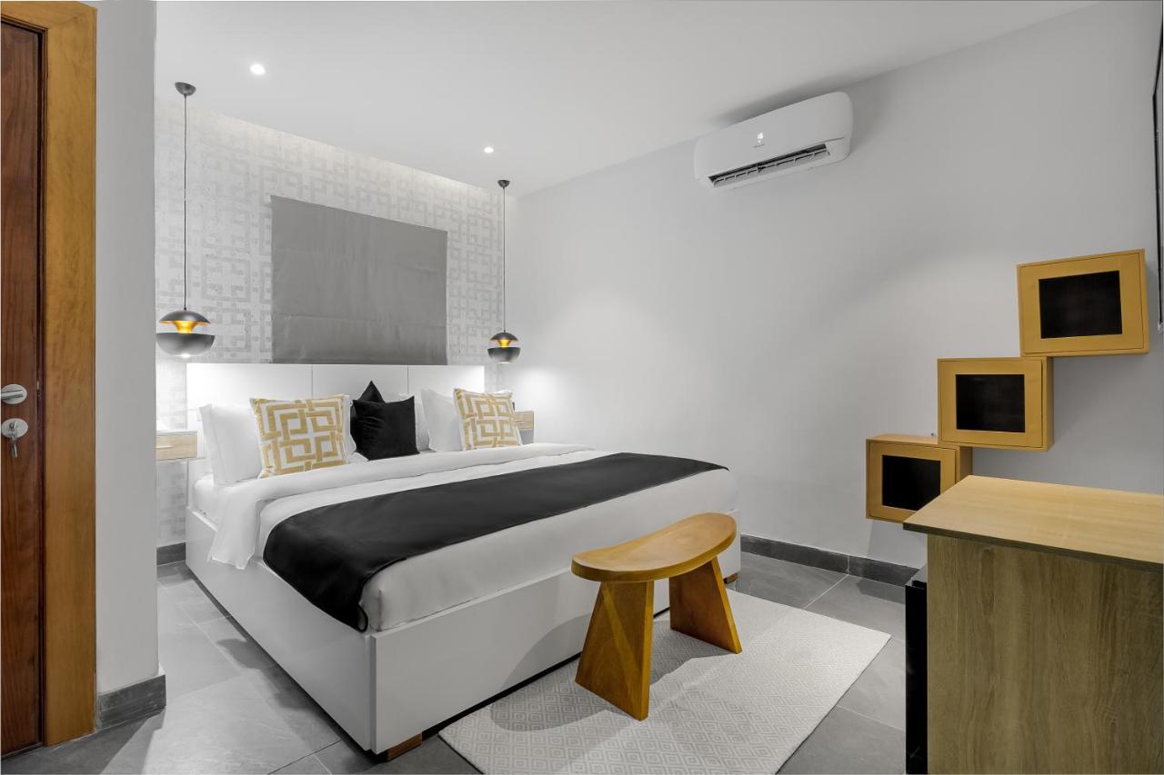 Villa Monument Hotel Aliayabiagba Екстер'єр фото
